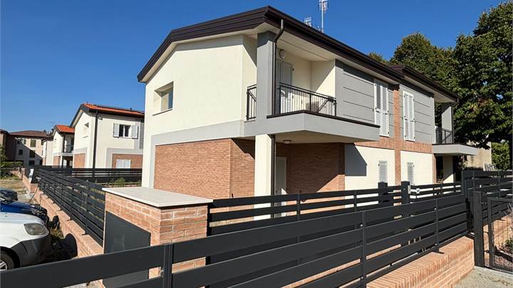 Villa bifamigliare classe A/4 Valsamoggia